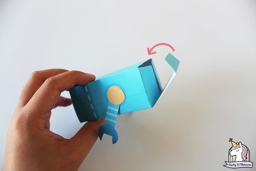 Robot Favor Box Step 8