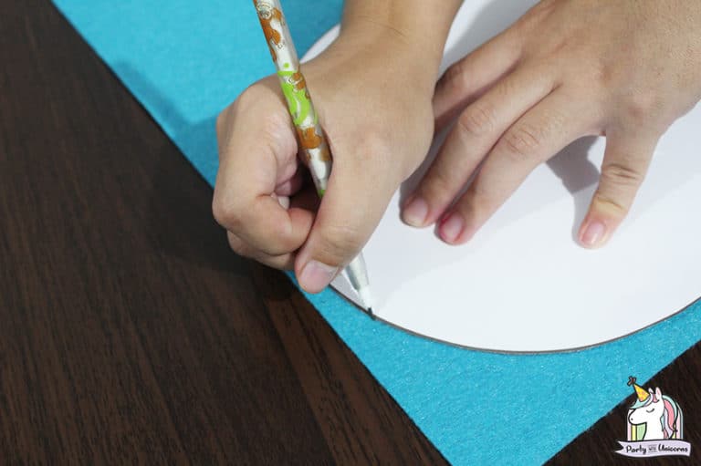 No Sew DIY Beret Craft Party with Unicorns