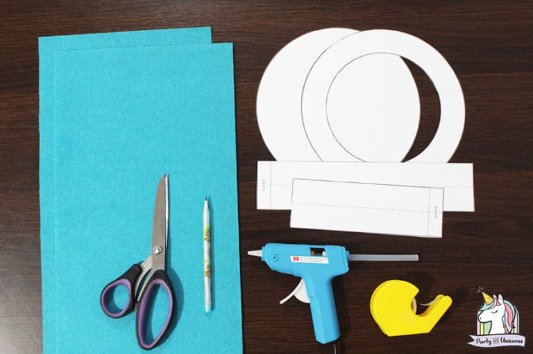 No Sew DIY Beret Craft Party with Unicorns