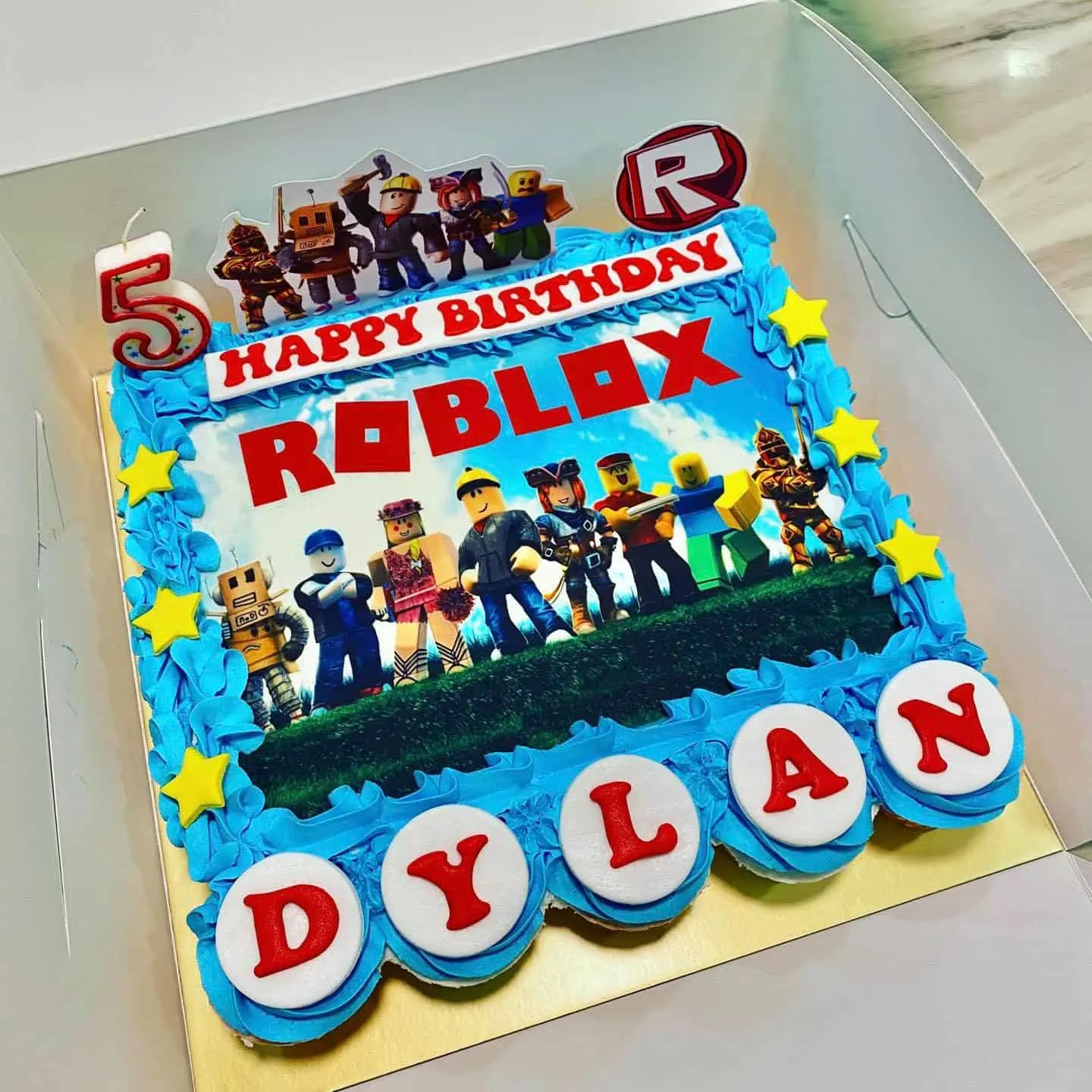 26 Roblox Cake Ideas Recipes Tutorials Tips And Supplies - images of roblox birthday cakes