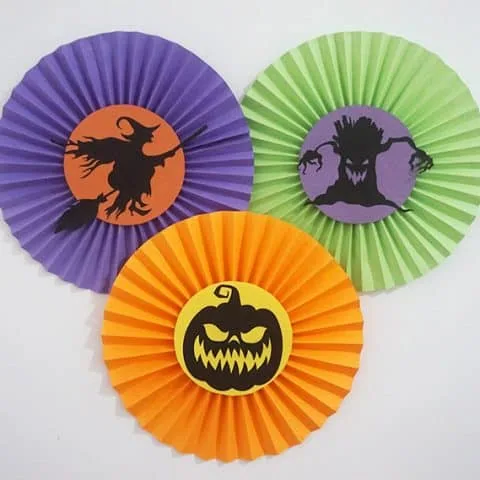 DIY Halloween Rosettes